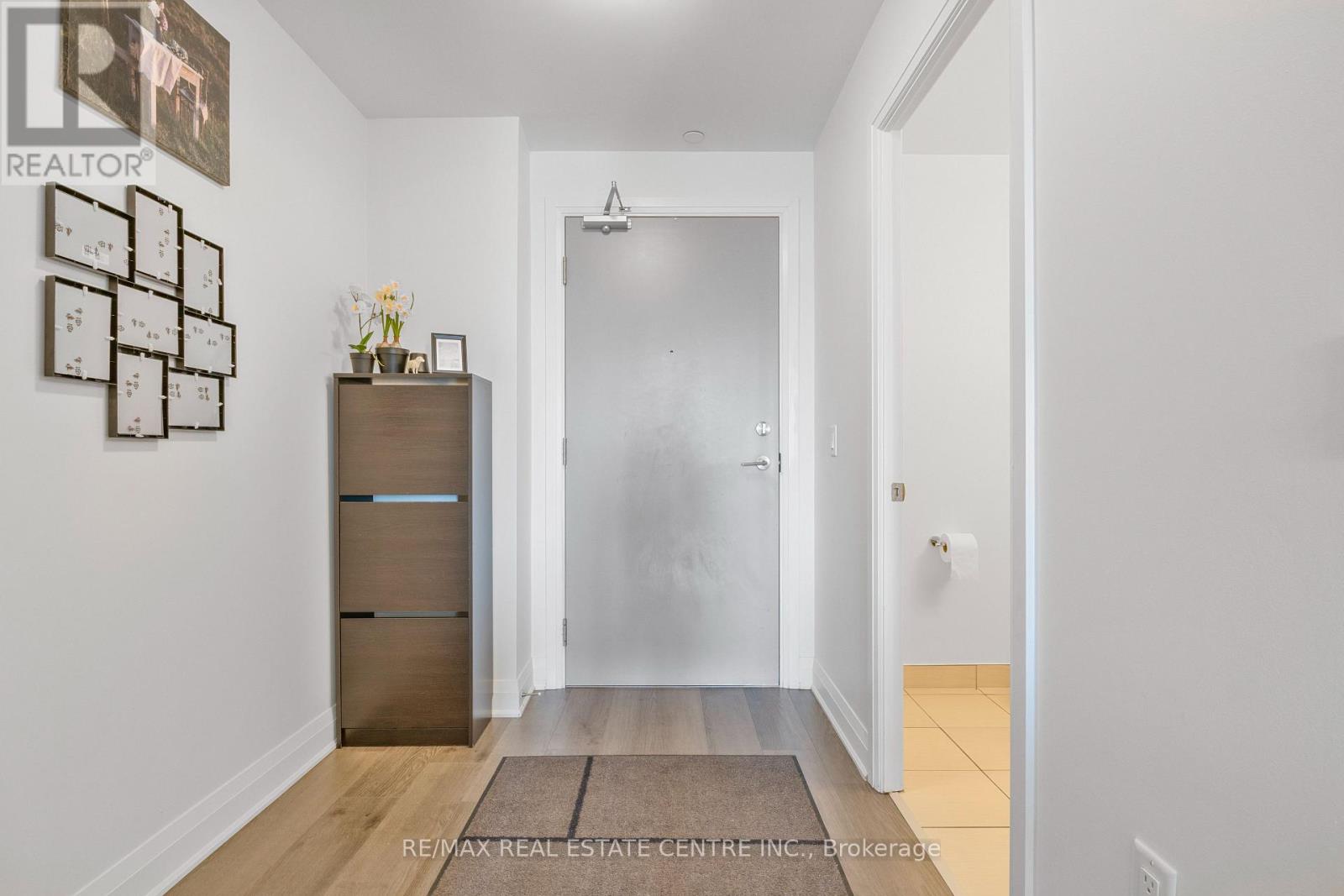 309 - 3220 Sheppard Avenue E Property Photo 46
