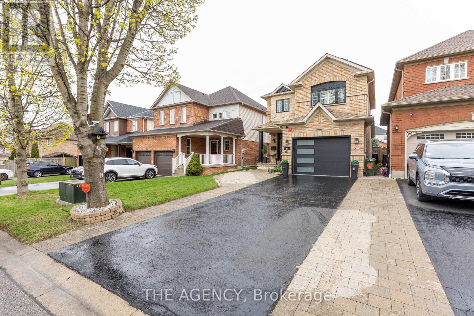 54 THAMES DRIVE