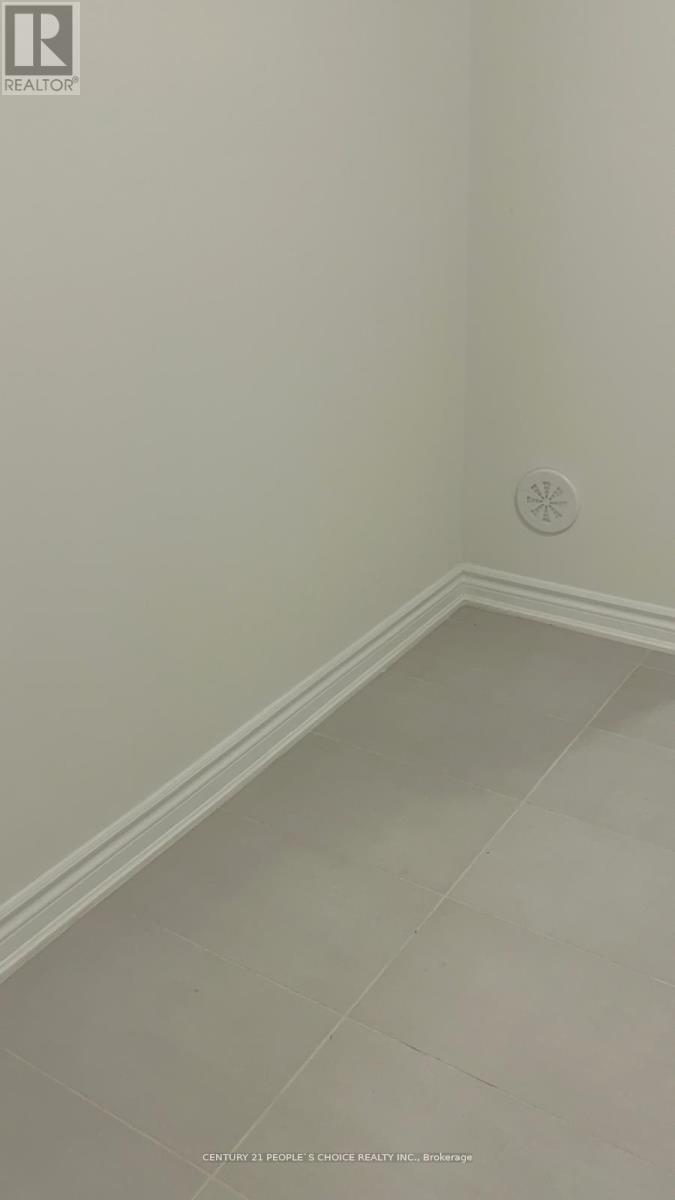 3361 Thunderbird Promenade E Property Photo 3