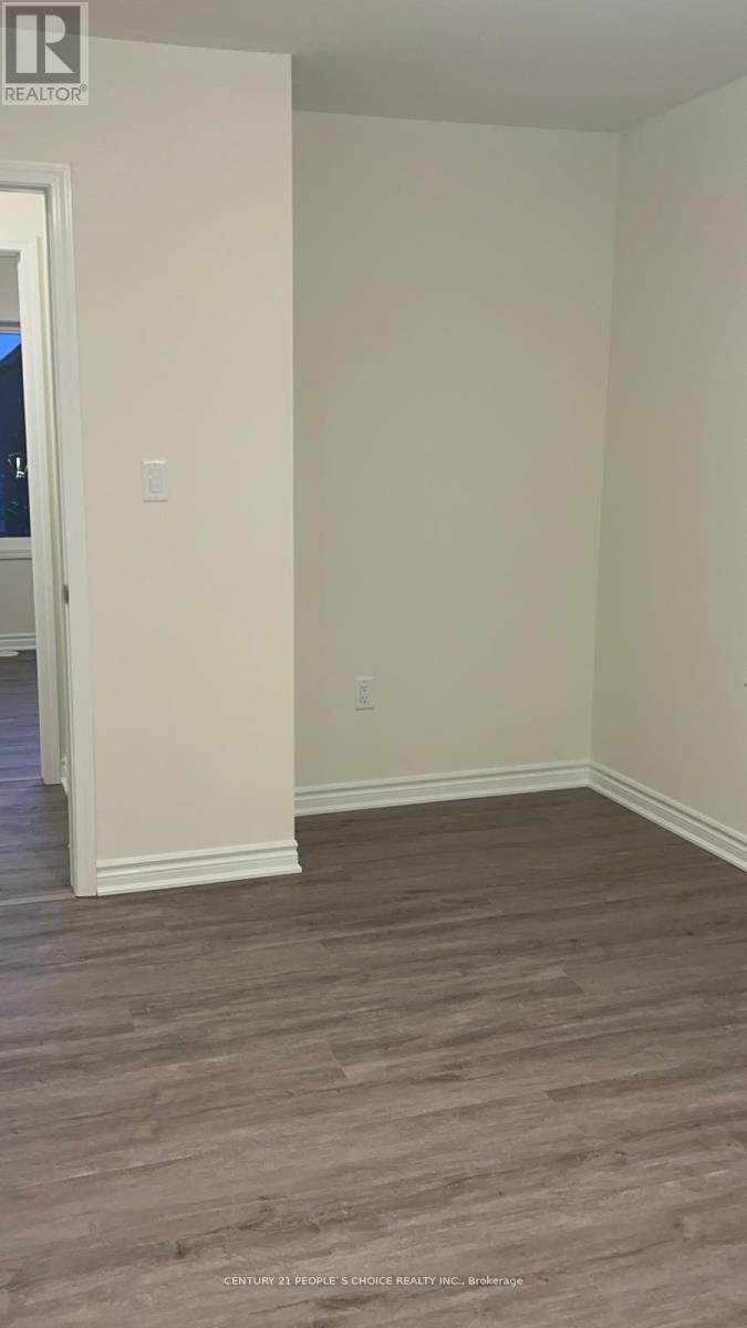 3361 Thunderbird Promenade E Property Photo 13