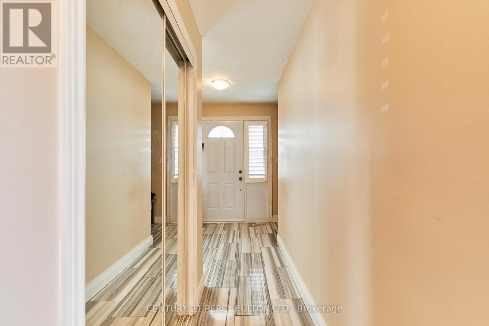 1349 Somerville Street N Property Photo 3