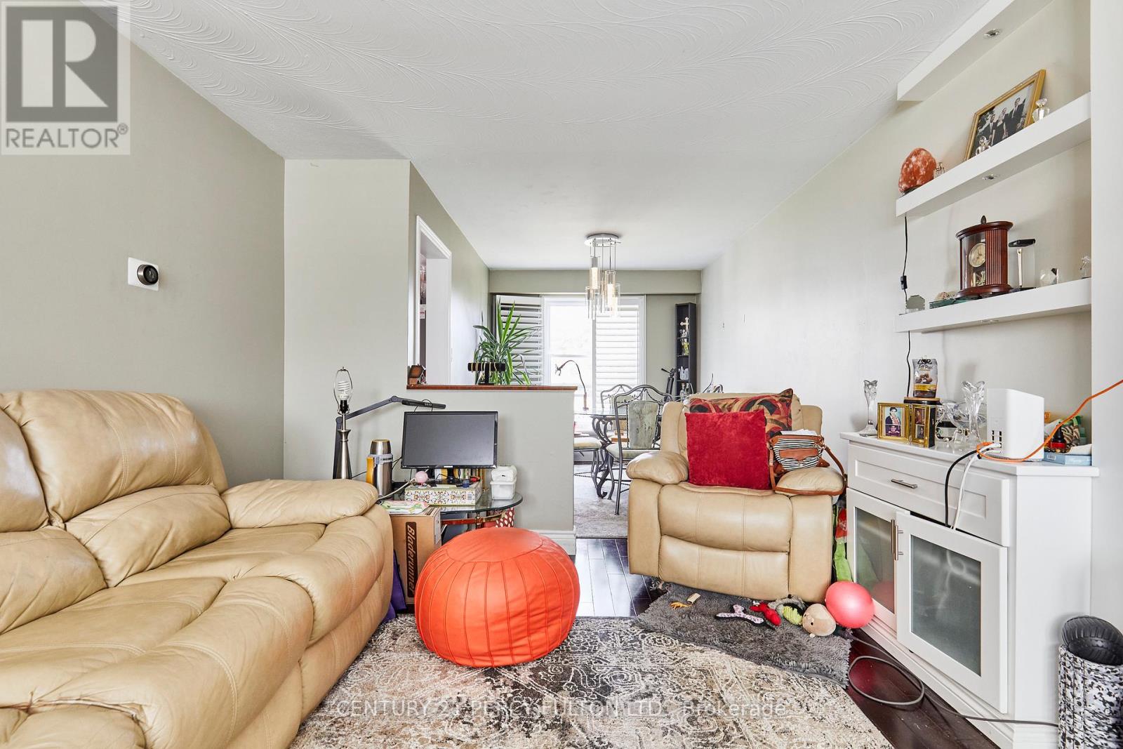 1349 Somerville Street N Property Photo 6