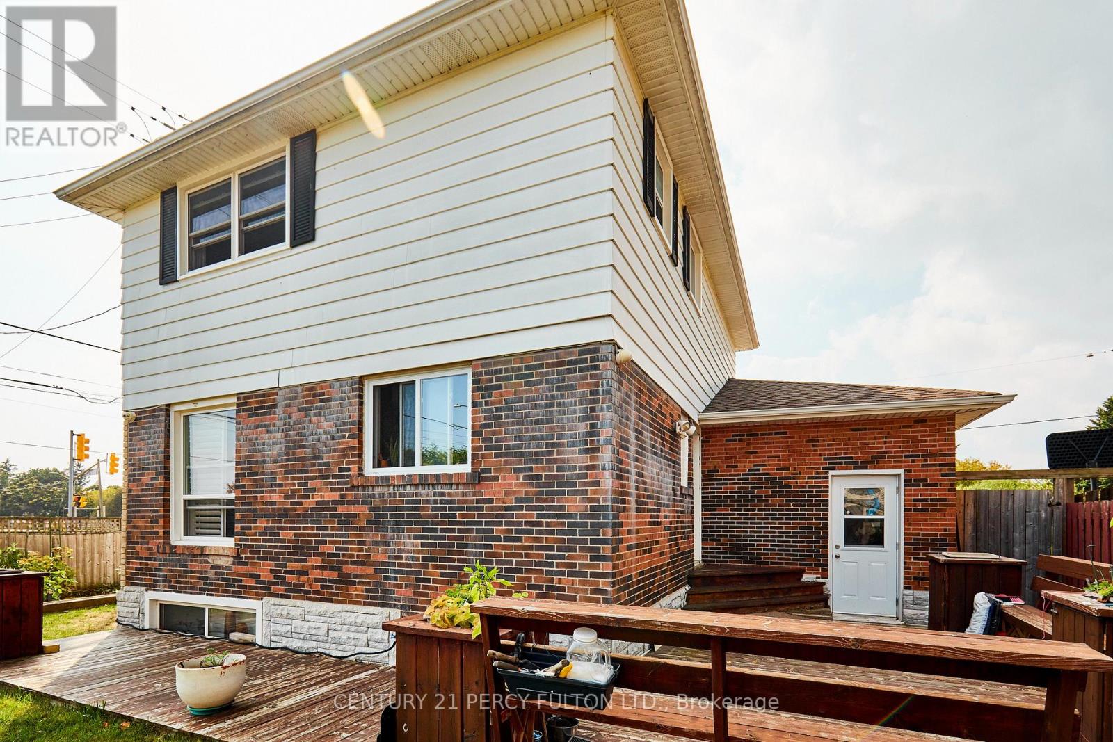 1349 Somerville Street N Property Photo 36
