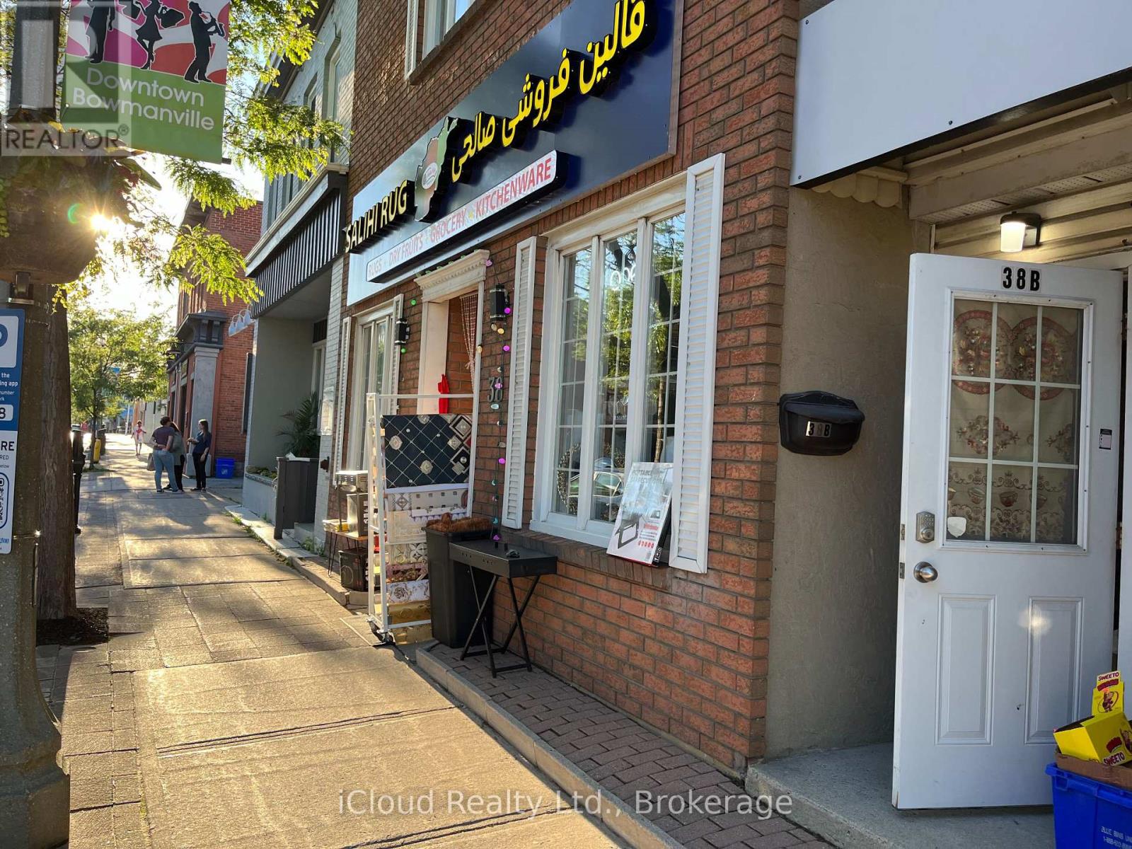 38 B King Street E Property Photo 2