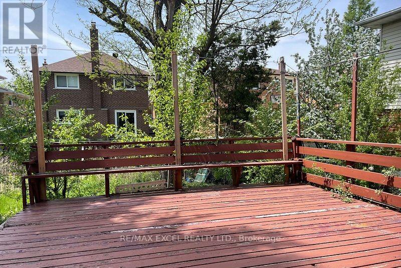 44 Applemore Road W Property Photo 13