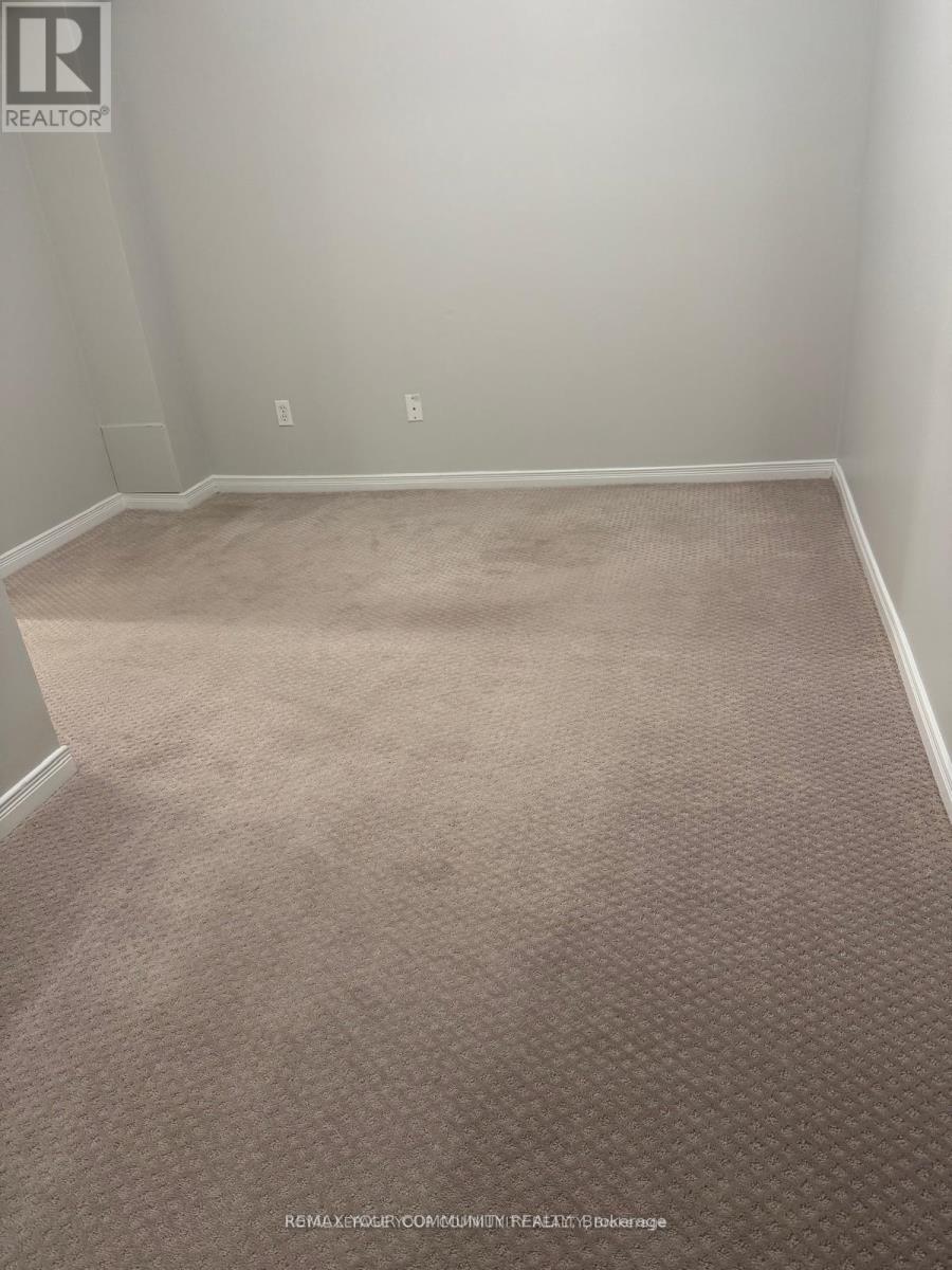 65 Dakin Drive S Property Photo 8