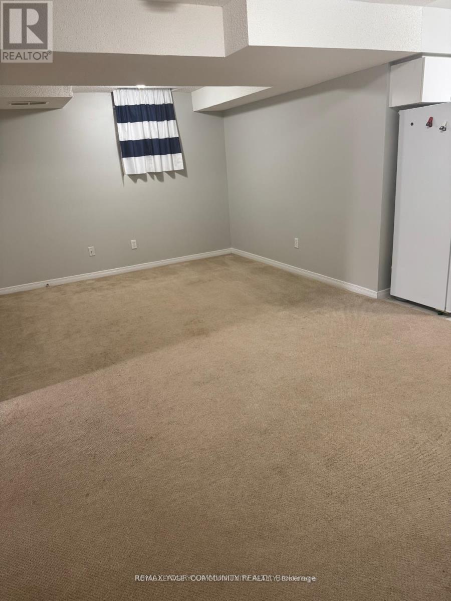 65 Dakin Drive S Property Photo 14