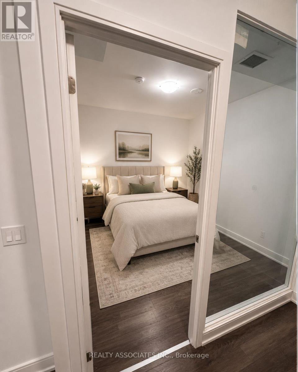 627 - 1350 Ellesmere Road Property Photo 3