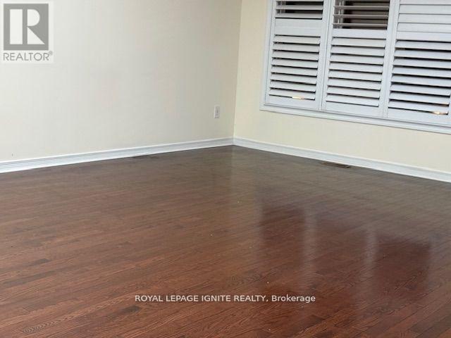 11 Curran Hall Crescent Property Photo 5