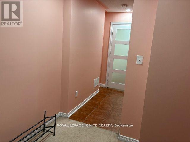 11 Curran Hall Crescent Property Photo 8
