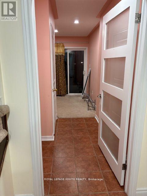 11 Curran Hall Crescent Property Photo 9