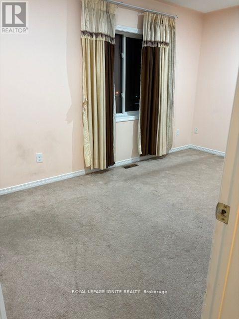 11 Curran Hall Crescent Property Photo 12