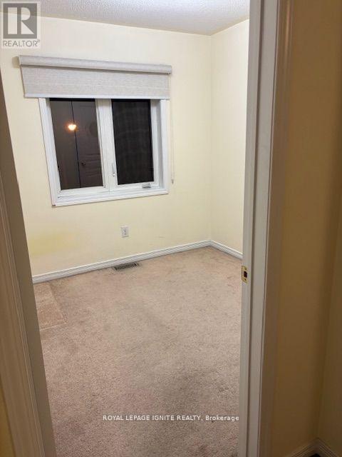 11 Curran Hall Crescent Property Photo 13