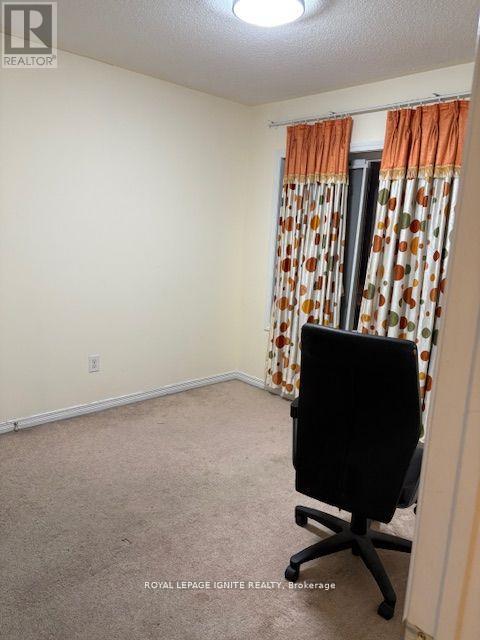 11 Curran Hall Crescent Property Photo 14