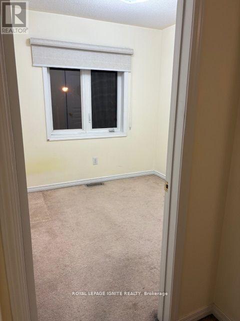 11 Curran Hall Crescent Property Photo 23