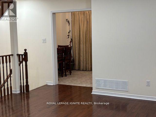 11 Curran Hall Crescent Property Photo 36