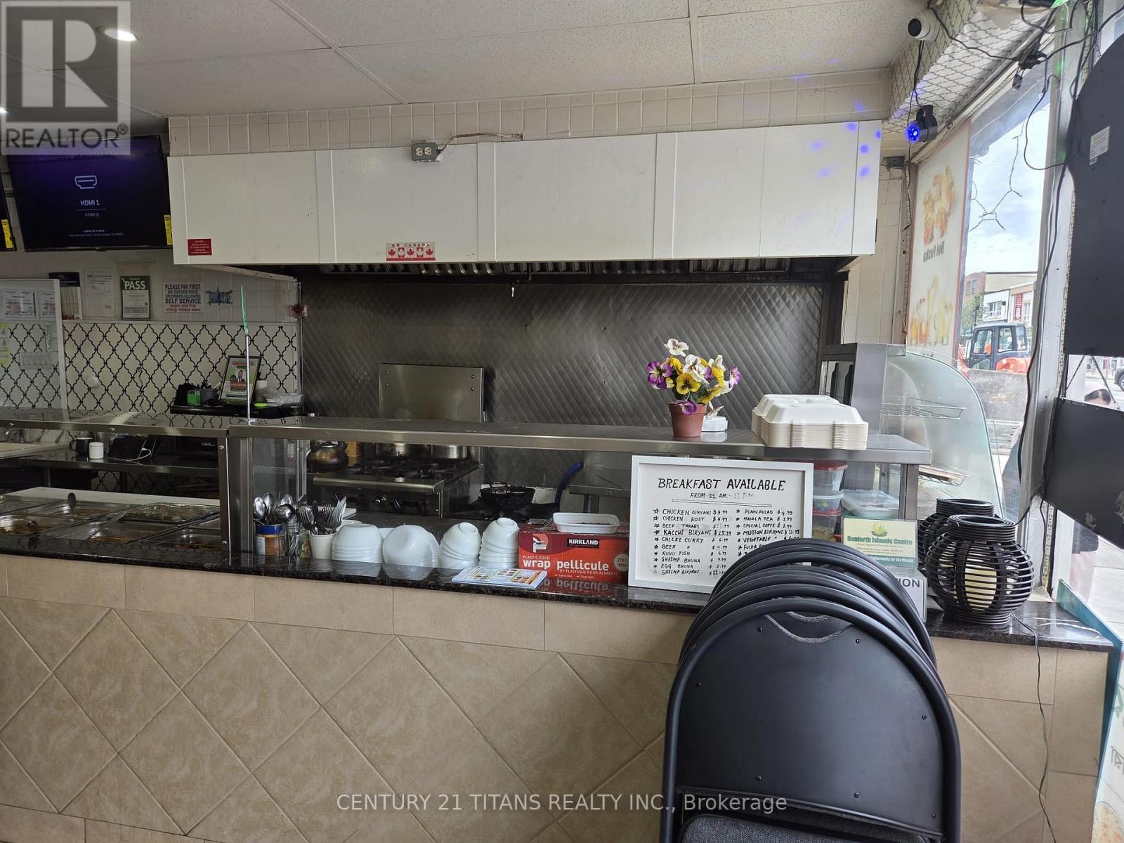 2789 Danforth Avenue Property Photo 7