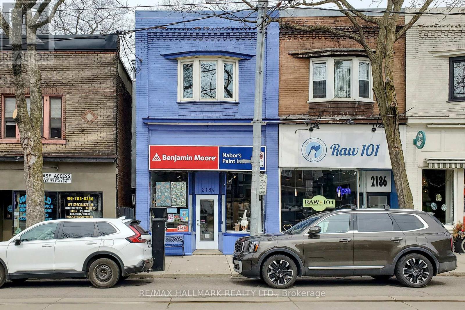 2184 Queen Street E Property Photo 2