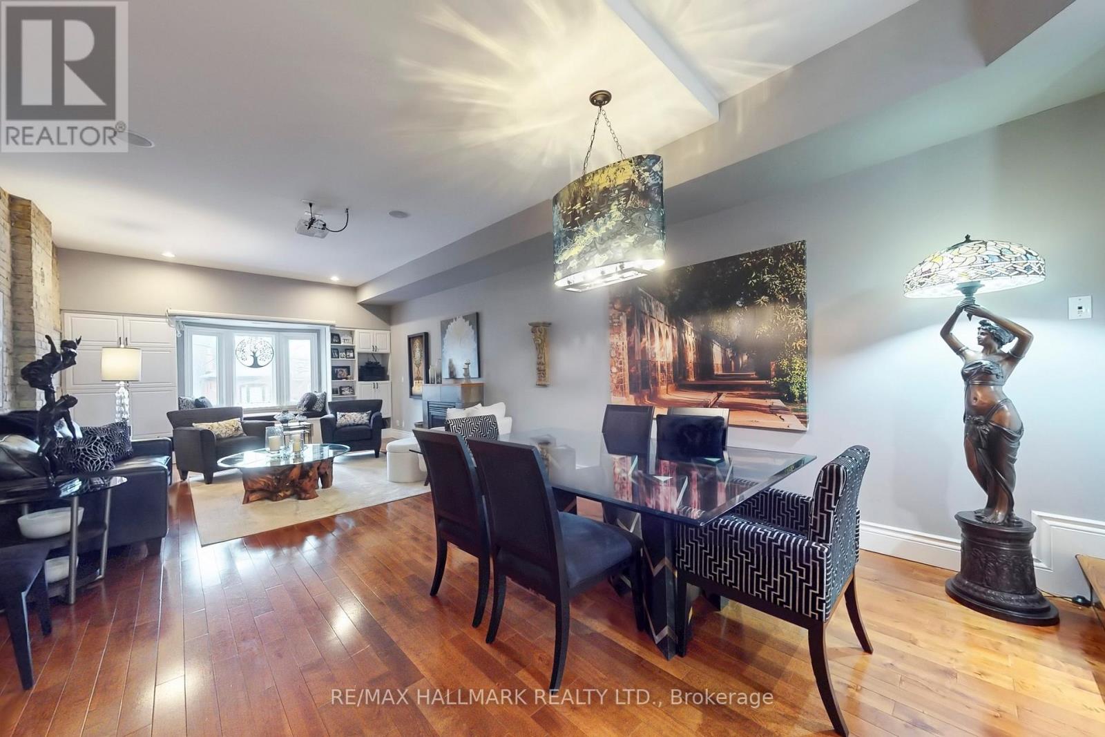 2184 Queen Street E Property Photo 11