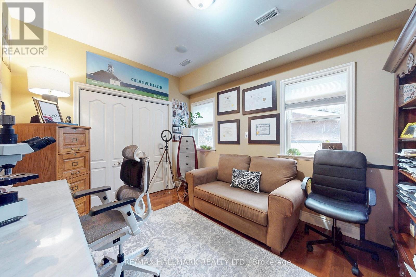 2184 Queen Street E Property Photo 19