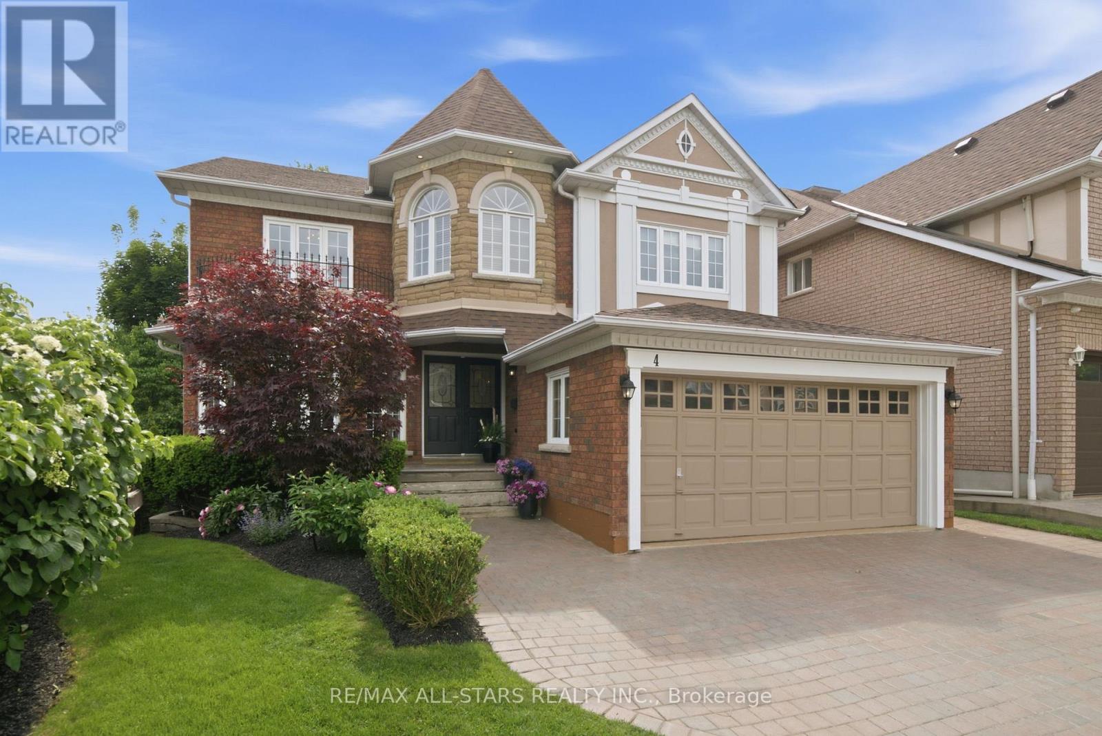 4 Dennis Drive Property Photo 1