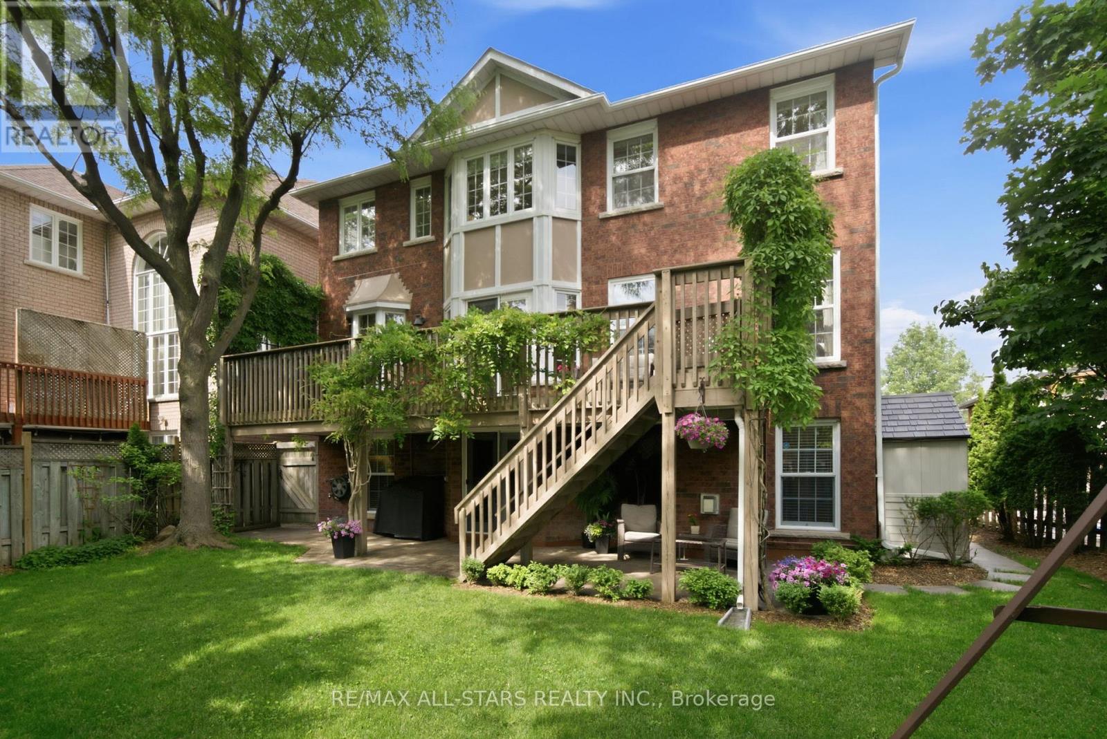 4 Dennis Drive Property Photo 2