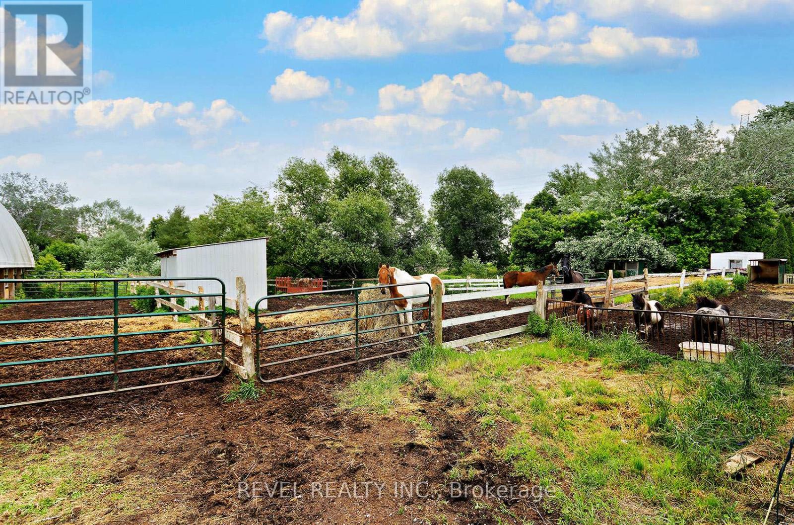 2300 Rosebank Road Property Photo 24