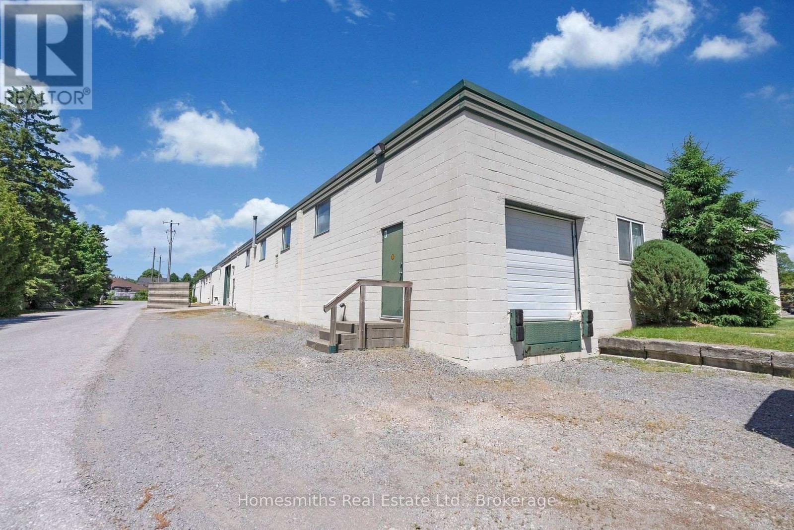 9 Cobbledick Street Property Photo 5