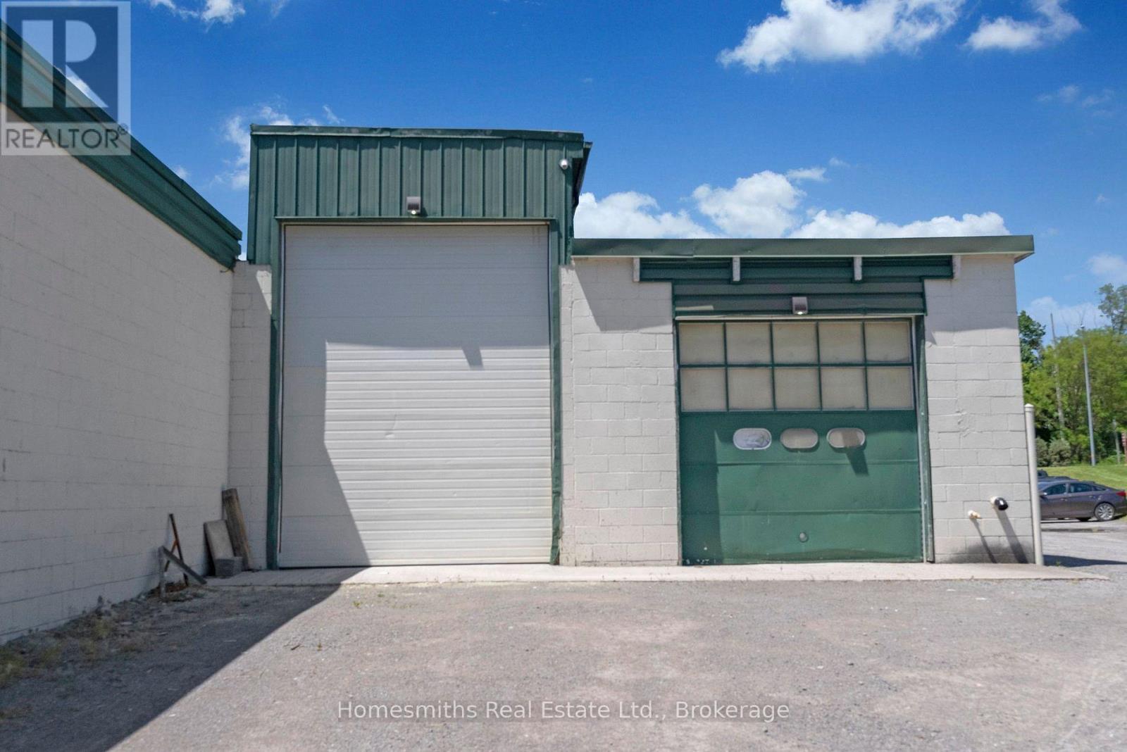 9 Cobbledick Street Property Photo 6