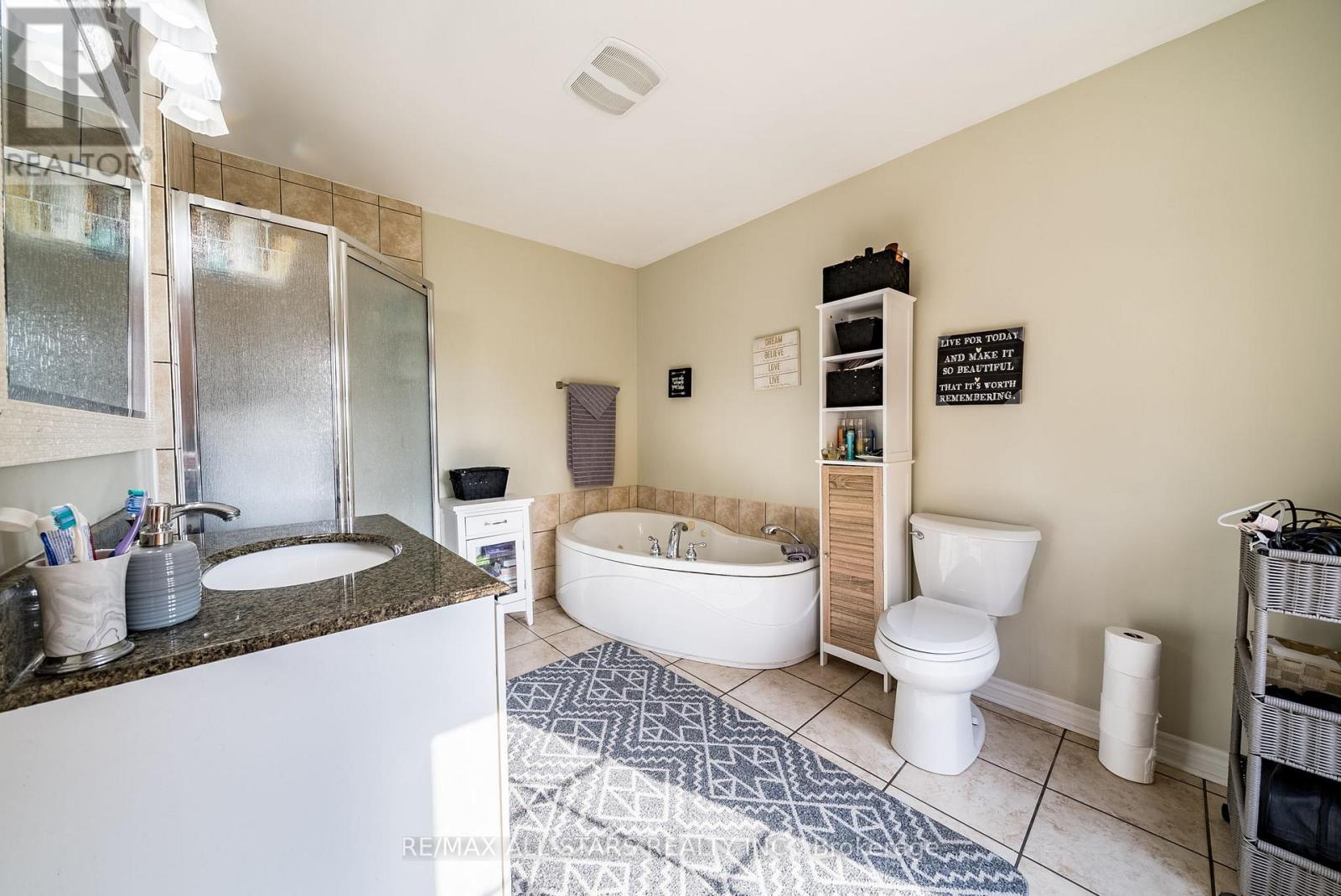 100 Snow Ridge Court Property Photo 18