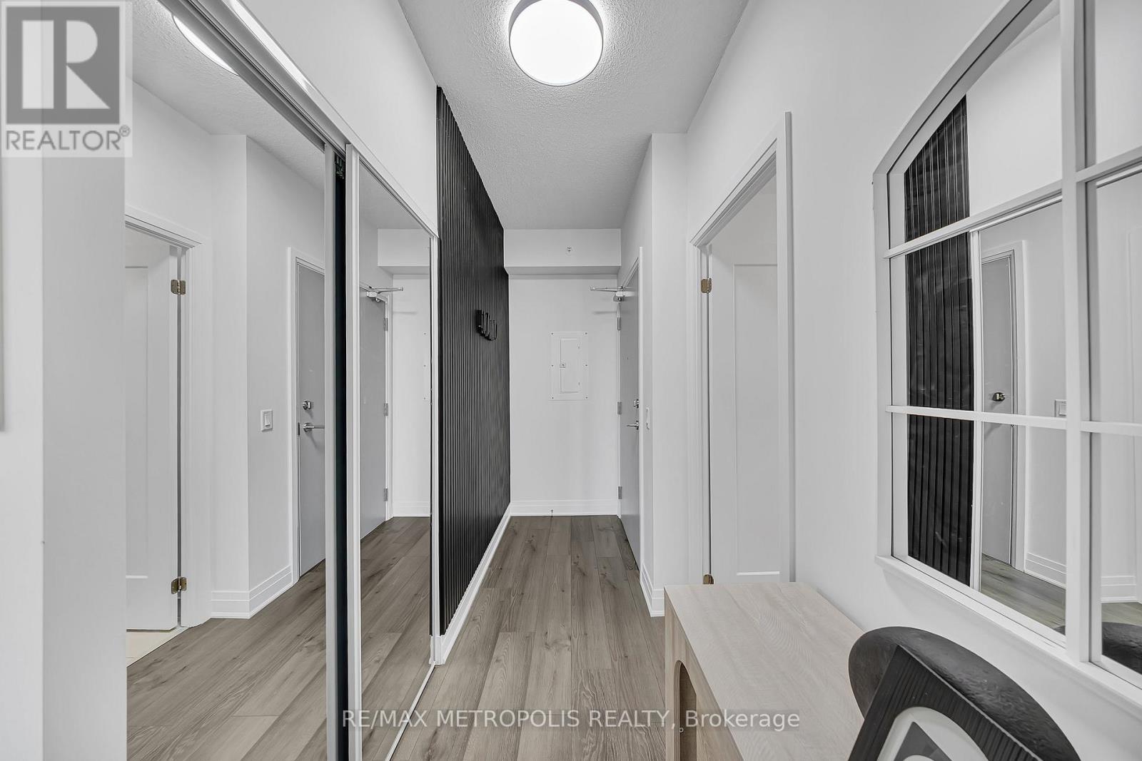 1310 - 3220 Sheppard Avenue E Property Photo 4