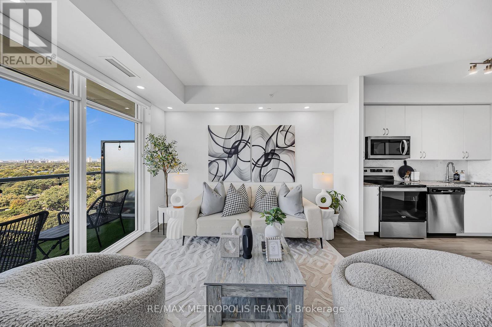 1310 - 3220 Sheppard Avenue E Property Photo 11