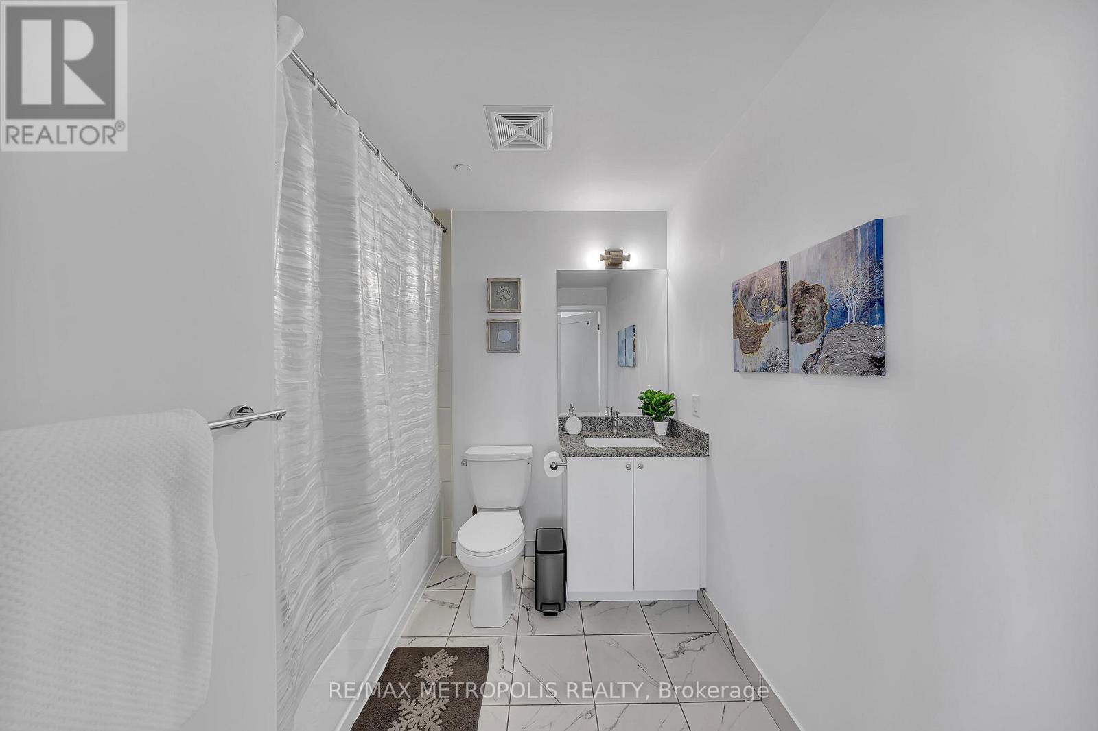 1310 - 3220 Sheppard Avenue E Property Photo 13