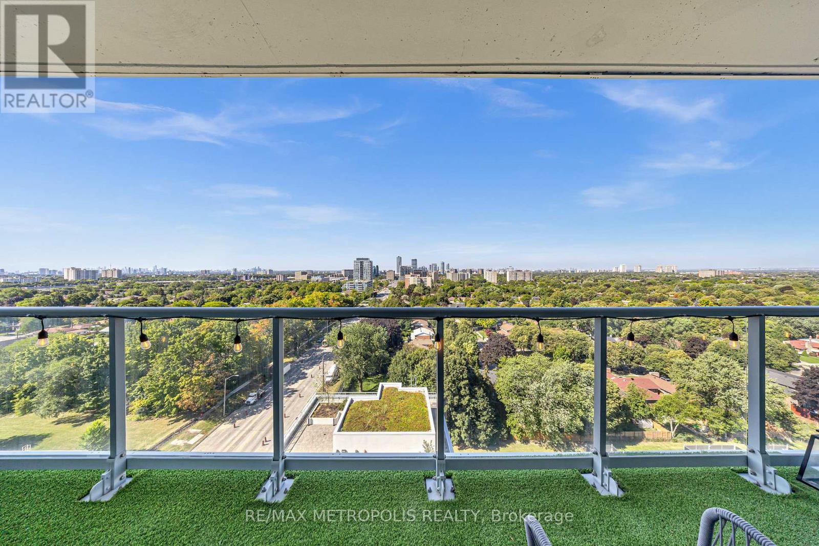 1310 - 3220 Sheppard Avenue E Property Photo 14