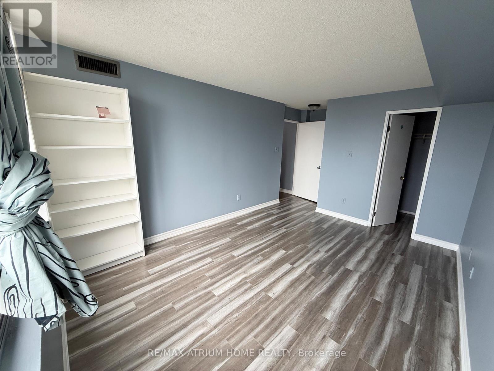 1604 - 3050 Ellesmere Road Property Photo 13