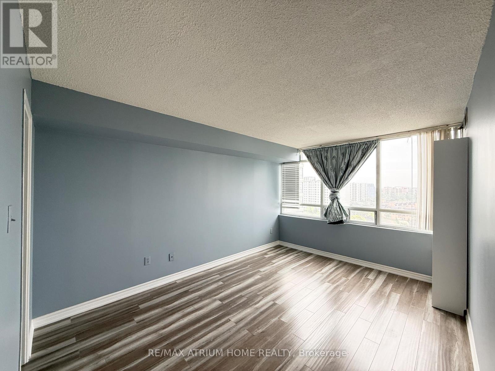 1604 - 3050 Ellesmere Road Property Photo 14