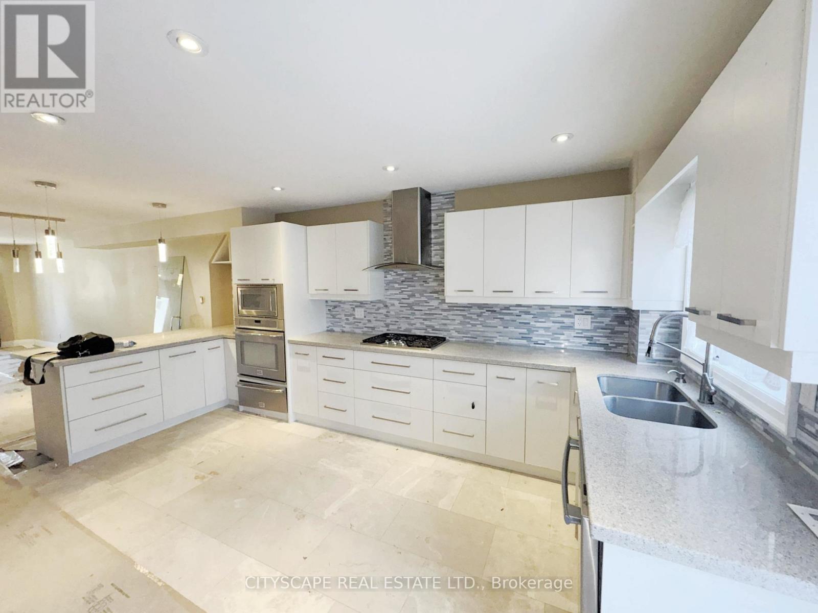 817 Cosburn Avenue Property Photo 12