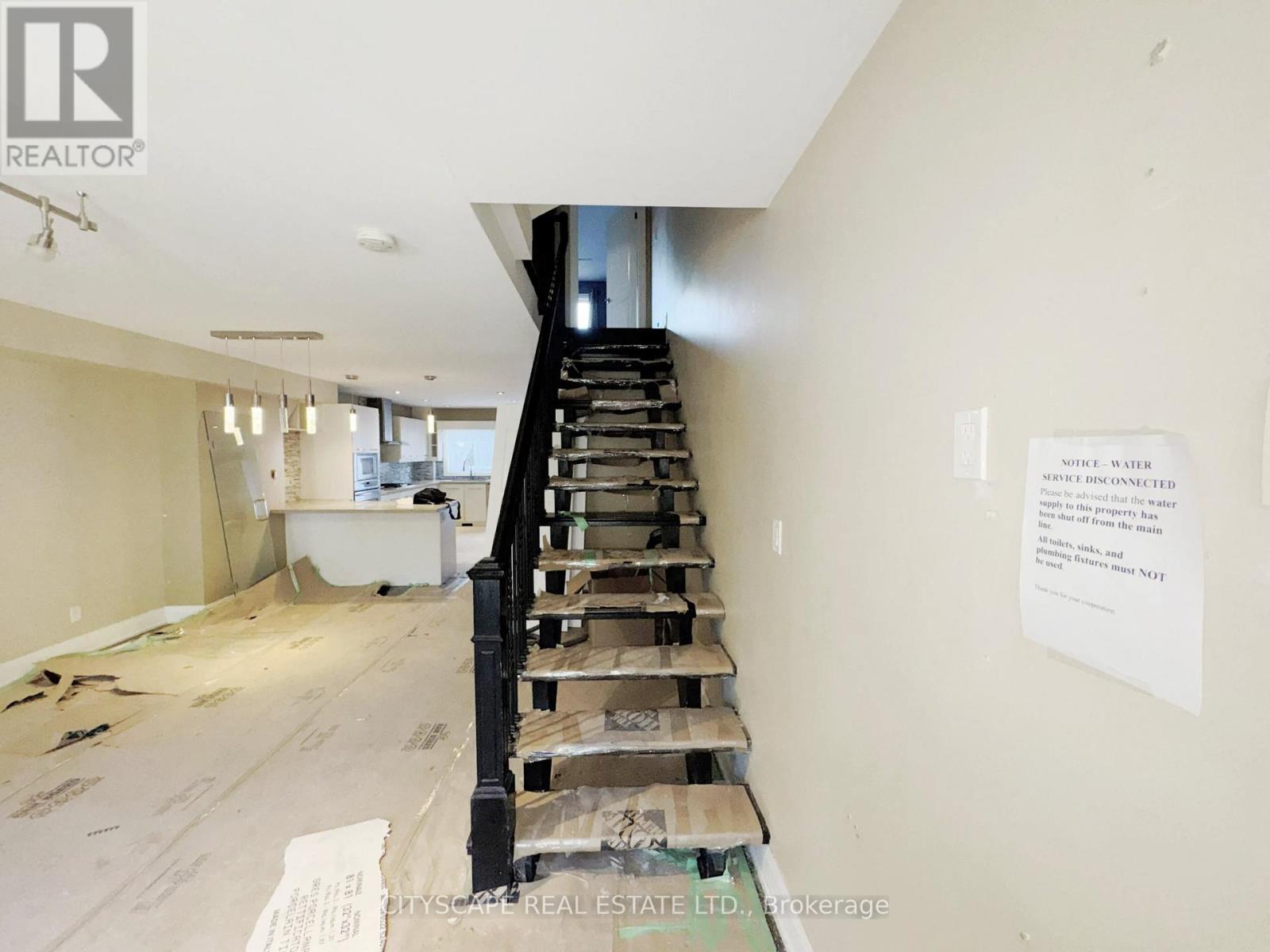 817 Cosburn Avenue Property Photo 16