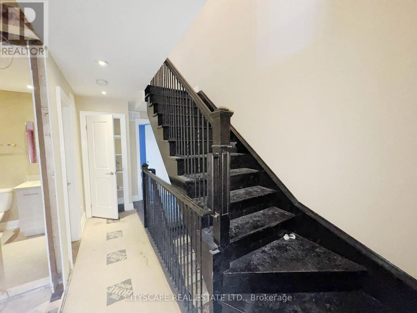 817 Cosburn Avenue Property Photo 26