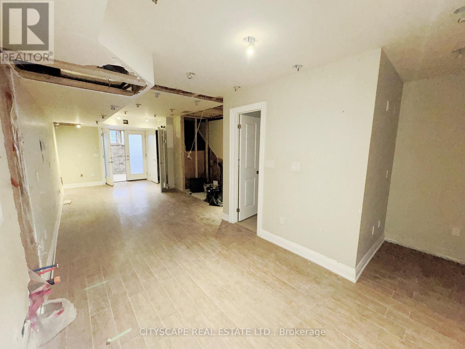 817 Cosburn Avenue Property Photo 39