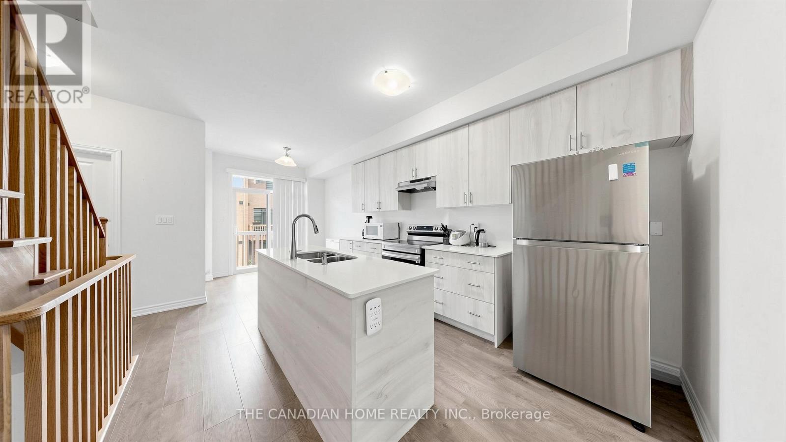 363 Okanagan Path Property Photo 12