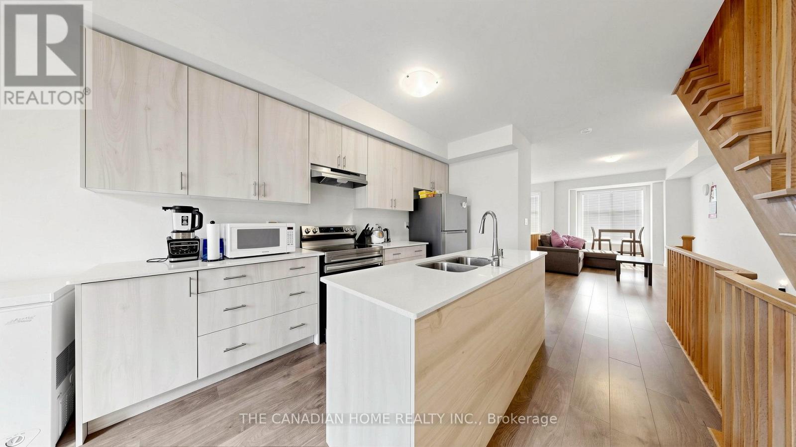 363 Okanagan Path Property Photo 14