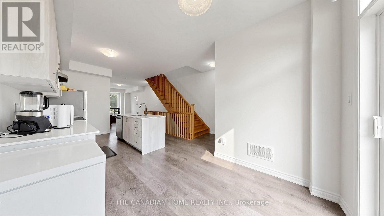 363 Okanagan Path Property Photo 20