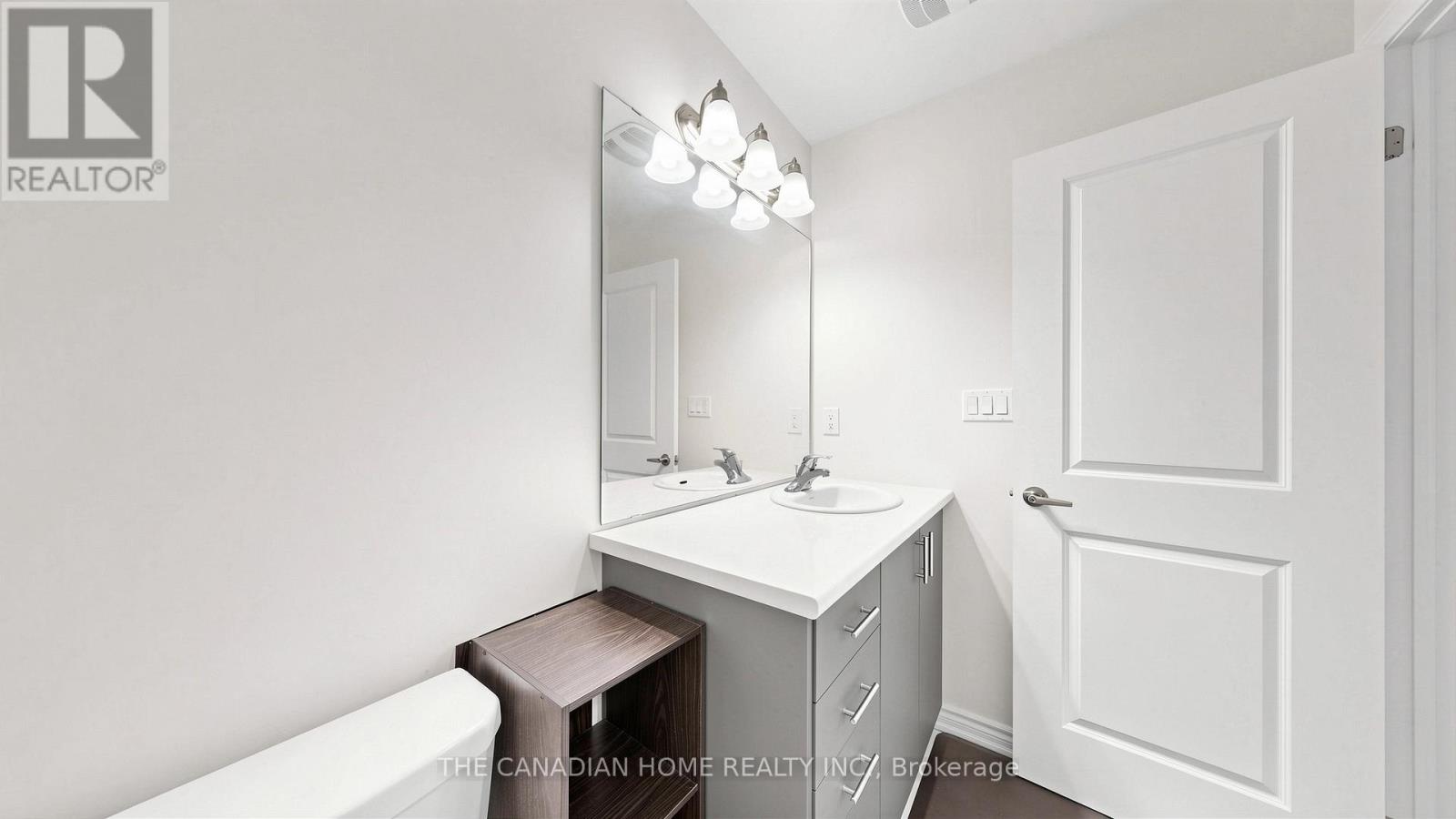 363 Okanagan Path Property Photo 30