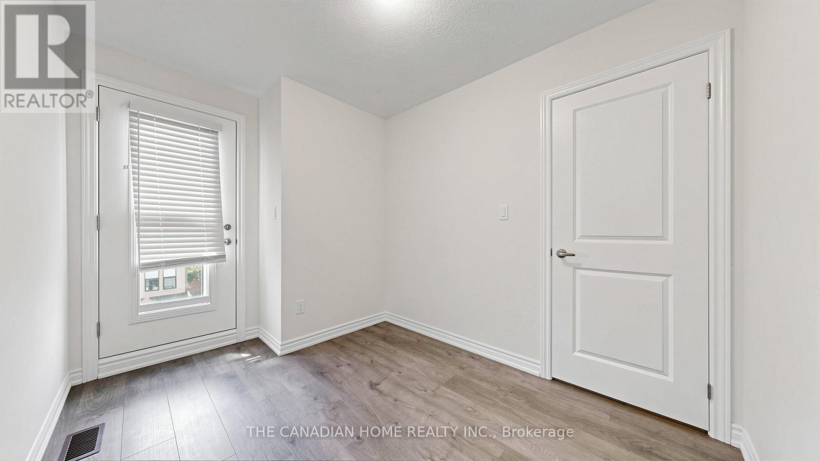 363 Okanagan Path Property Photo 37