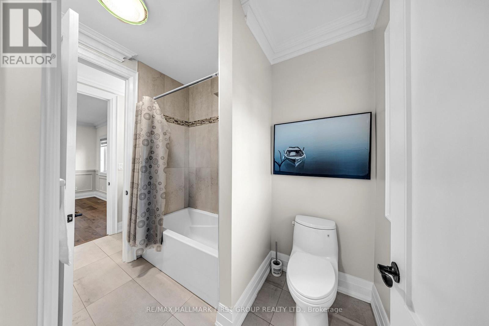 752 Hillview Crescent Property Photo 28