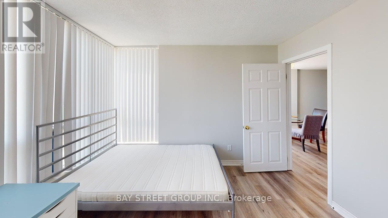 1019 - 3050 Ellesmere Road Property Photo 5