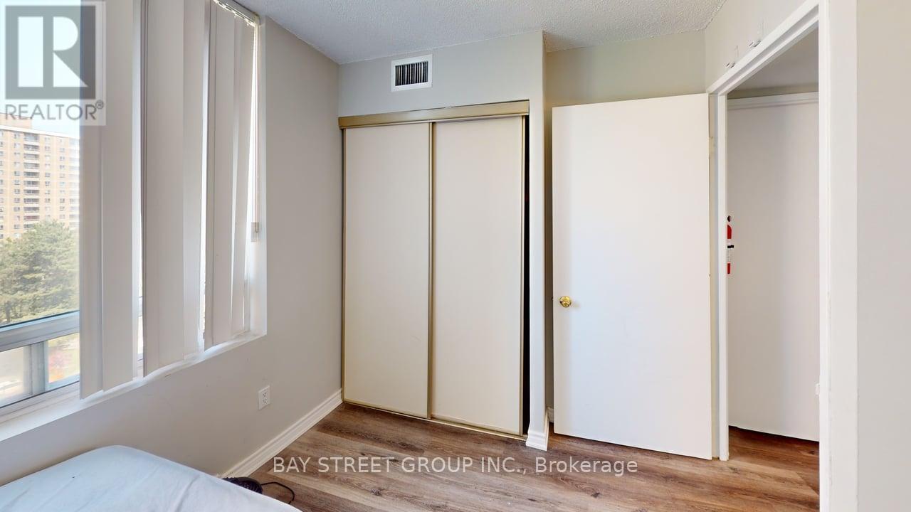 1019 - 3050 Ellesmere Road Property Photo 6