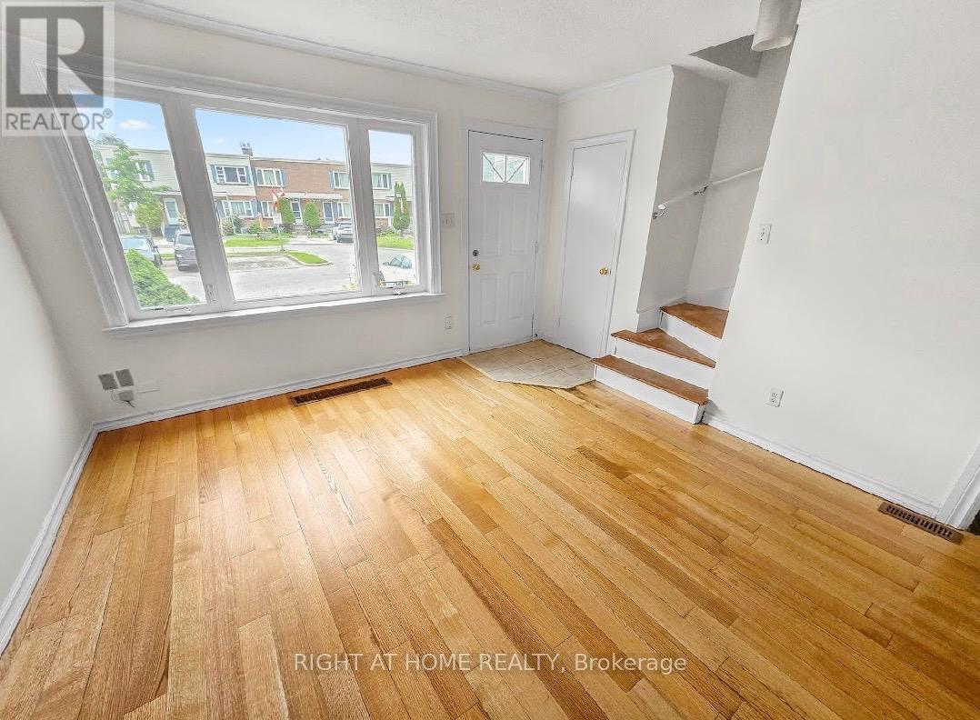 49 - 740 Kennedy Road Property Photo 3