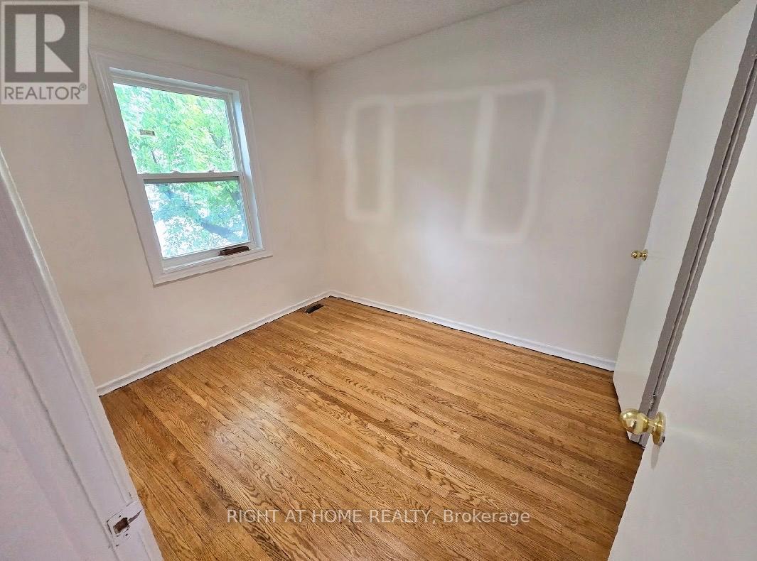 49 - 740 Kennedy Road Property Photo 9
